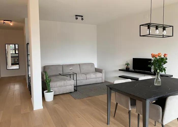 Live - Via Massagno לוגאנו