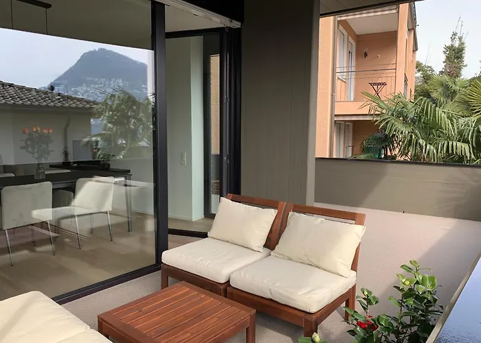 Live - Via Massagno *