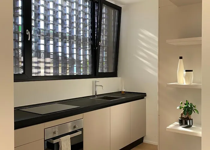 Live - Via Massagno *