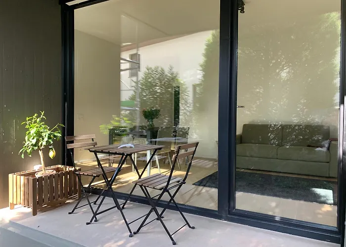 Live - Via Massagno *