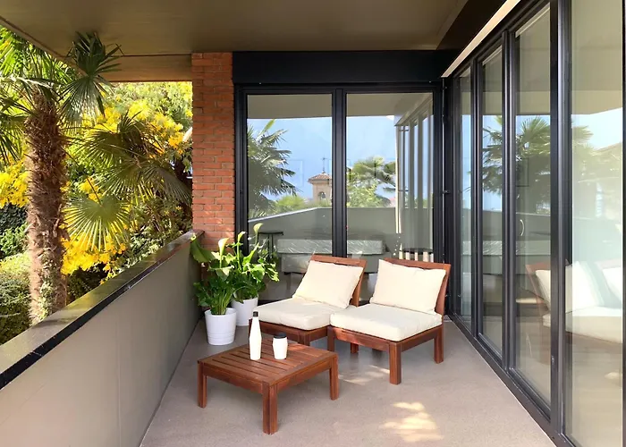 Live - Via Massagno * לוגאנו