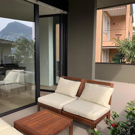 Live - Via Massagno *