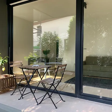 Live - Via Massagno *